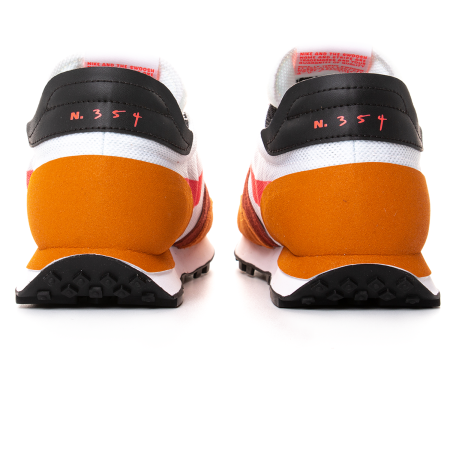 nike daybreak orange