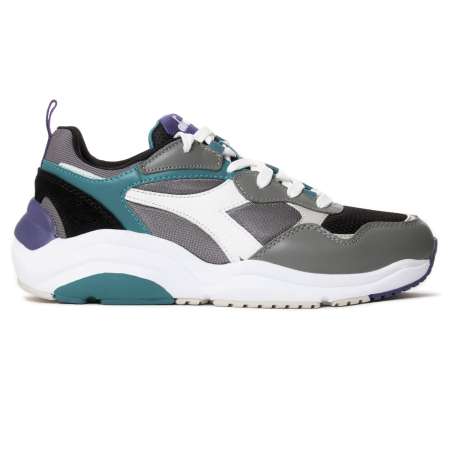 diadora wizz run